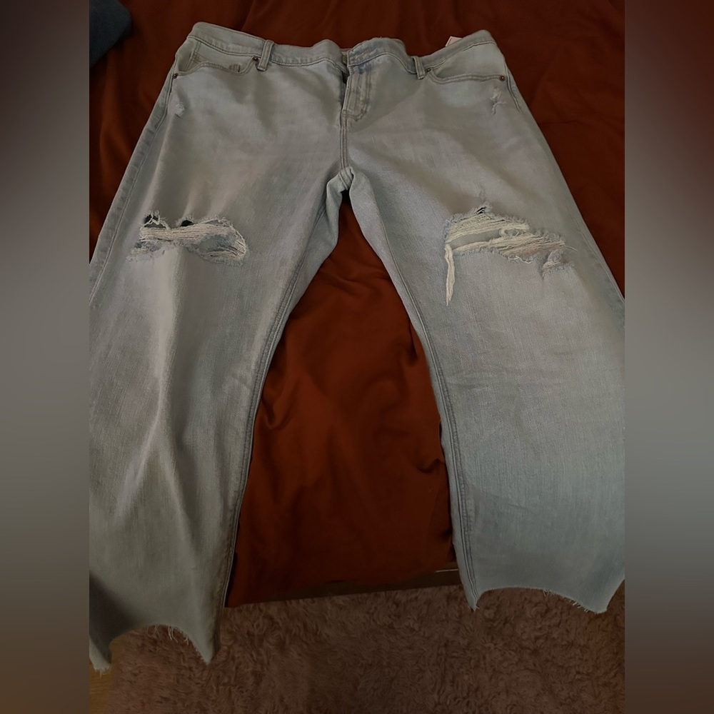 Old Navy distressed jeans brand new size 18